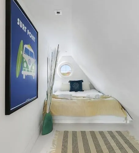 Elite Reverie Old Town